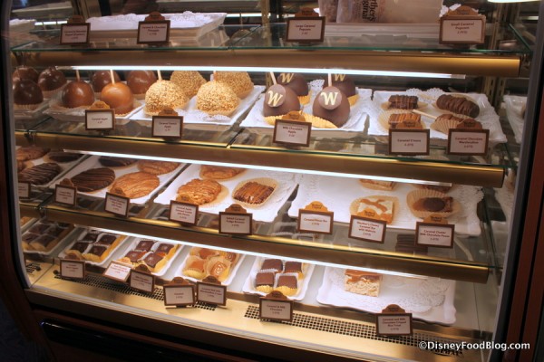 Karamell-Kuche bakery case