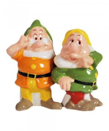 Round Up Mickey Fix Snow-White-and-the-Seven-Dwarfs-Doc-and-Sneezy-Salt-and-Pepper-Shakers-500x600