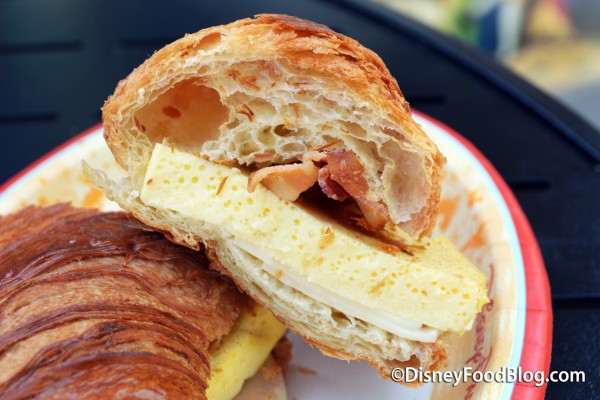Review: Croissant Salé at Les Halles Boulangerie Patisserie