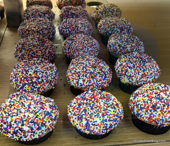 Did you know Sprinkles Cupcakes can come to YOU at your Disney World Resort? 