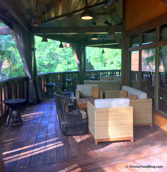 Nomad Lounge Outdoor Seating
