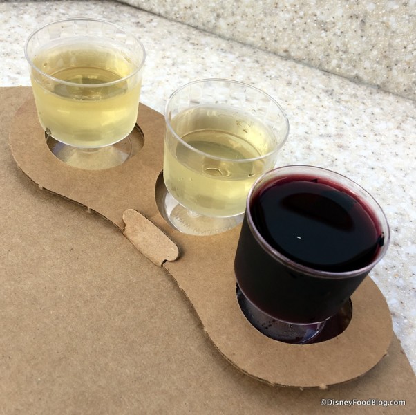 epcot-food-and-wine-festival-2016-the-wine-and-dine-studio-artist-palette-of-wine-and-cheese-wine-flight-1
