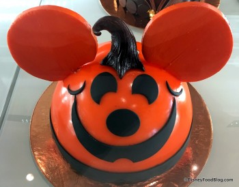 Amorette's Mickey Pumpkin Cake