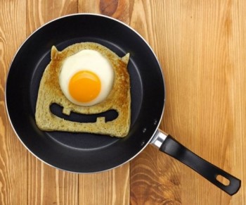 egg-monster-toast-cutter-500x416