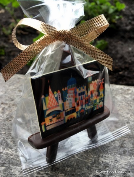 Mary Blair White Chocolate Art Painting with Chocolate Easel