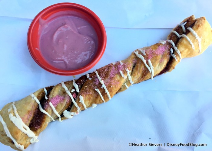Maurice's Treats Strawberry Rose Twist with Dipping Sauce