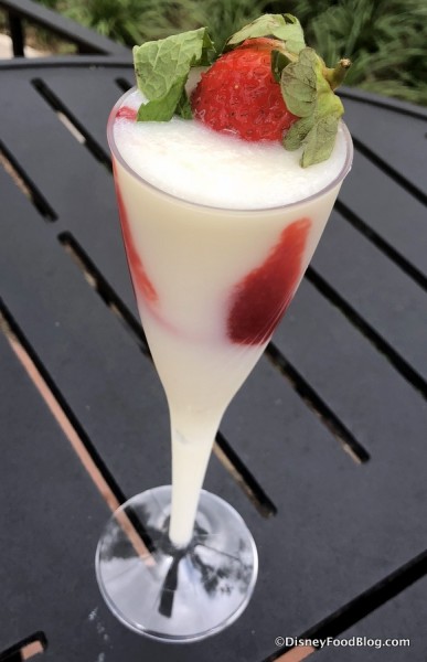 Calpico Yogurt Strawberry Swirl Sake