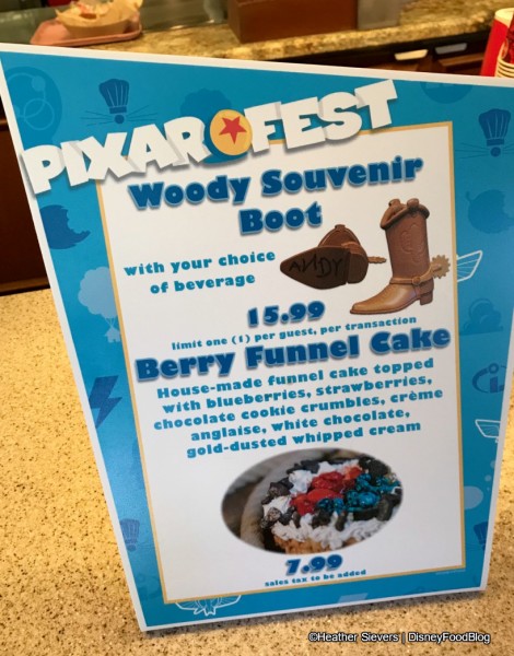 Woody Souvenir Boot and Berry Funnel Cake