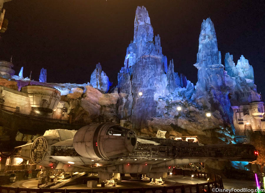 Disney Star Wars Millenium Falcon Magical Straw Topper Straw 