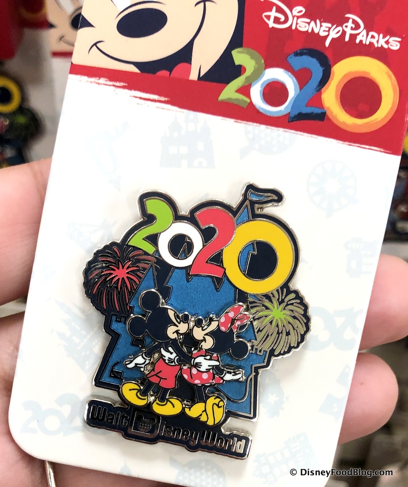 Here's What's Happening With Disney World Pin Trading Right Now ...