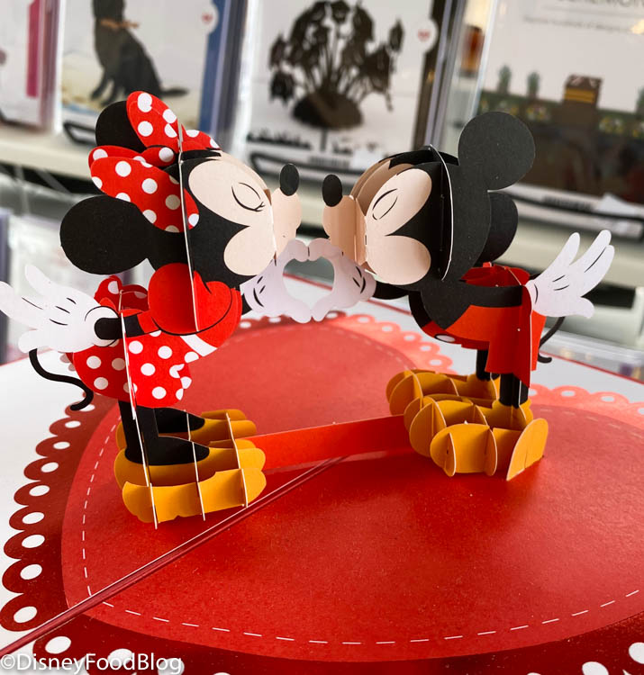 Even MORE Ridiculously-Adorable Valentine's Day Cards Have Popped Up in  Disney World