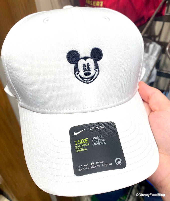 mickey mouse nike hat