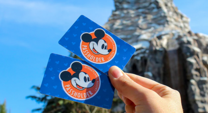 NEWS! Disneyland Pauses Ticket Sales and Annual Pass Renewals Ahead of Proposed Reopening Date! 