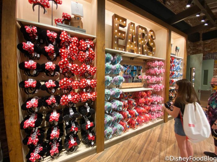 Check Out These Super Sparkly Minnie Ears We Spotted in Disney World! 