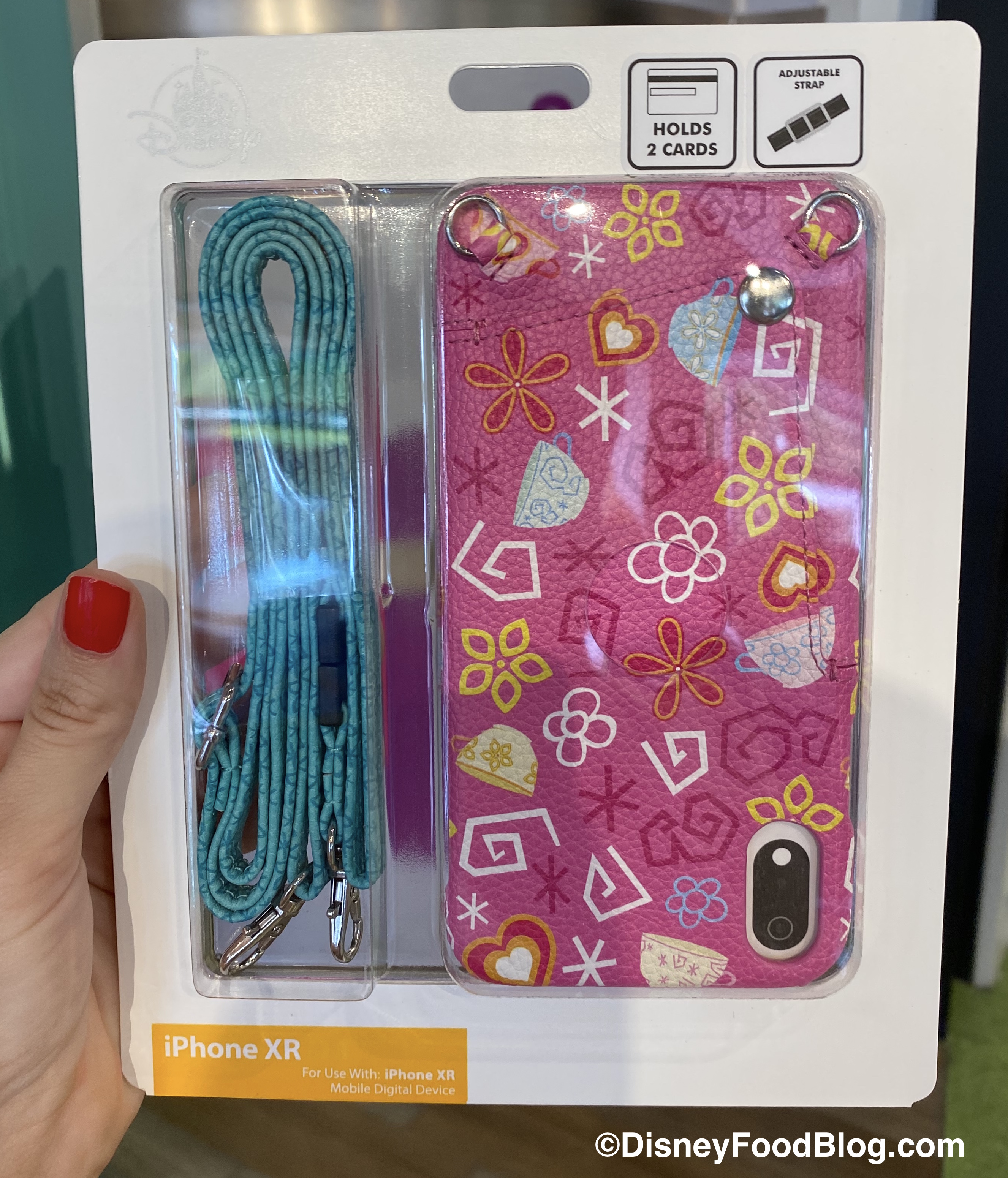 Check Out The Alice In Wonderland Phone Case We Spotted In Disney World The Disney Food Blog