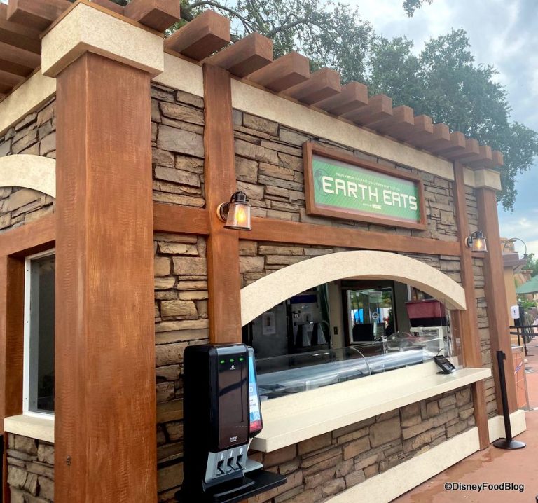 REVIEW! Earth Eats Booth in EPCOT is a Lil’ Bit Food and Wine AND a Lil