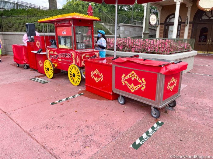 What’s the SCOOP on Refillable Popcorn Buckets in Walt Disney World Theme Parks? Here’s What’s Poppin’… 
