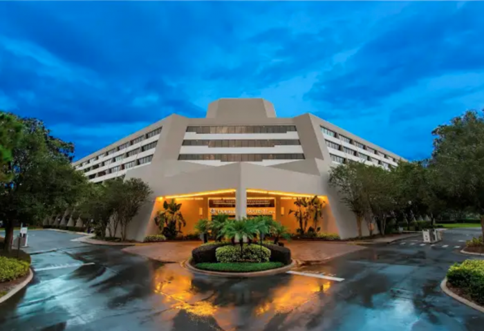 DoubleTree-Suites-by-Hilton-Orlando-Disn