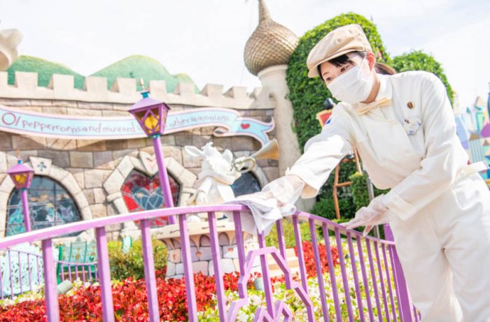 News and Photos: Tokyo Disneyland and DisneySea Have Officially Reopened 