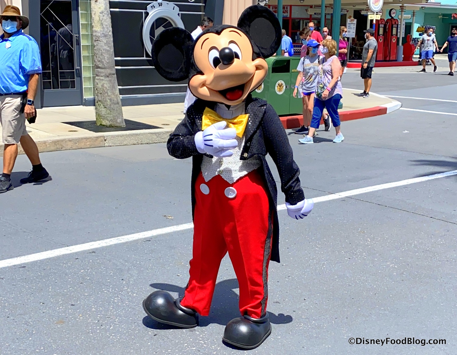 PHOTOS: Favorite Mickey Mouse-Themed Products from Disney Parks