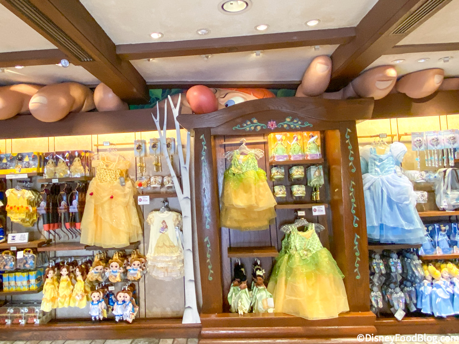 New Disney Store at the Mall at Millenia - Disney SecretsDisney Secrets