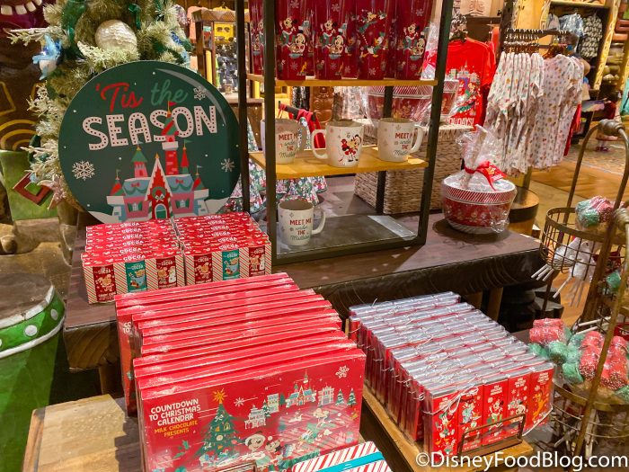 Disney Dropped NEW Holiday Kitchen Merch Online!