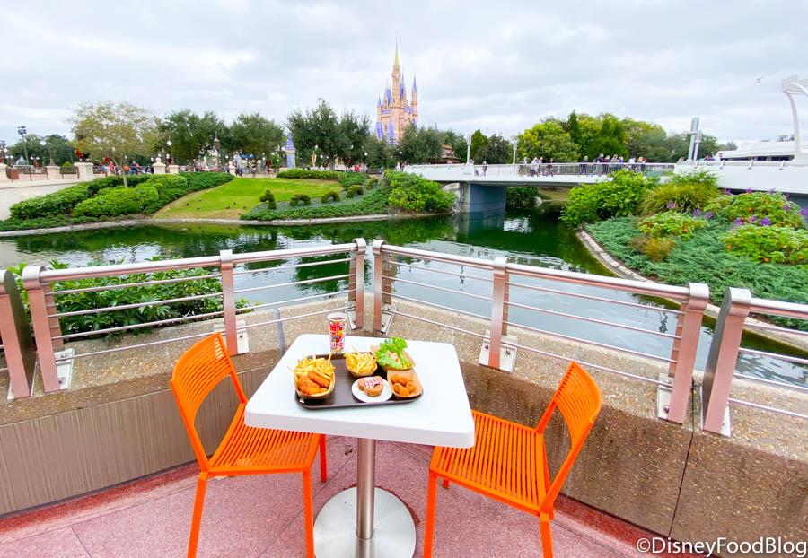 REVIEW! Is Tomorrowland Terrace the BEST Fast Food in Magic Kingdom Now