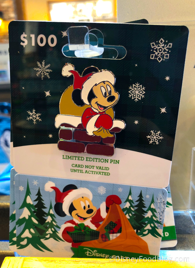 Disney's Christmas Gift Card and Pin Set is the PERFECT Gift