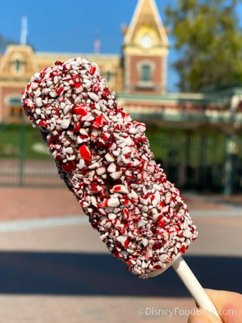 Review: A Candy Cane Marshmallow Wand in Downtown Disney? YES, PLEASE ...