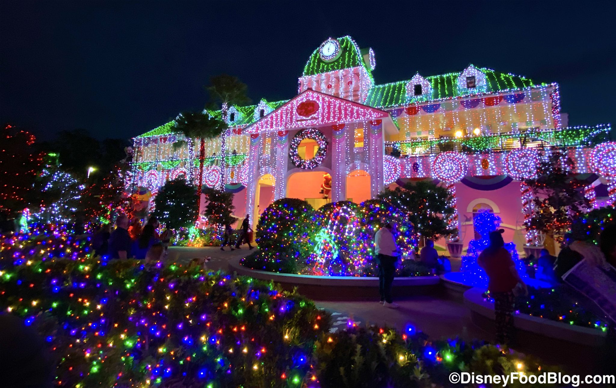 If You Love Holiday Light Shows, Here’s Where You Need to Go in Orlando