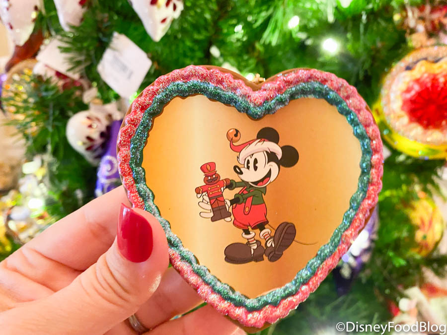 Disney Parks Germany EPCOT Mickey /& Minnie Reutter Porzellan Christmas Ornament