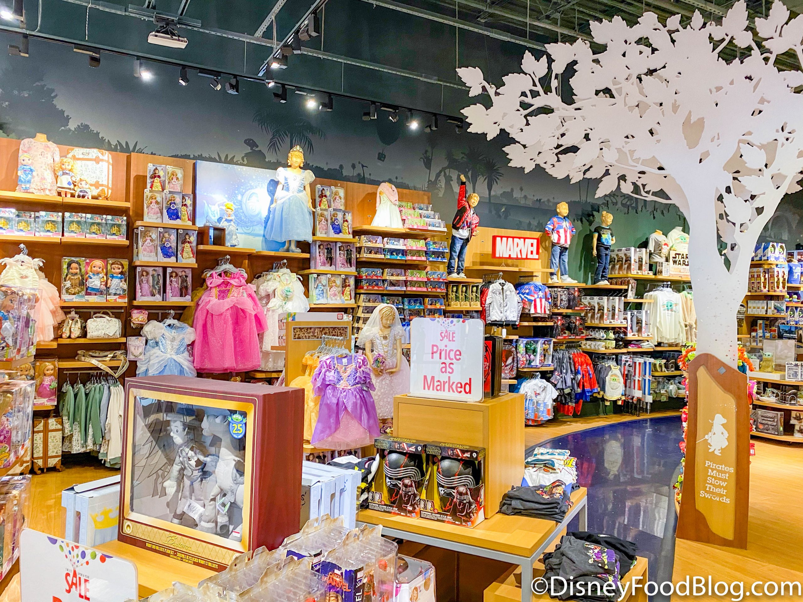 Haarvaten milieu Concurrenten NEWS: The Way You Shop for Disney Merchandise Might Be Changing! | the  disney food blog