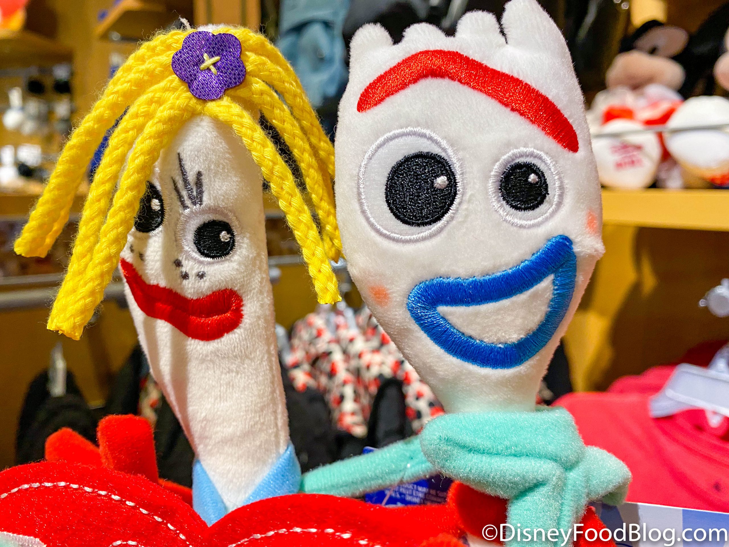 Toy Story 4' Video Review of Forky and Karen Beverly Character