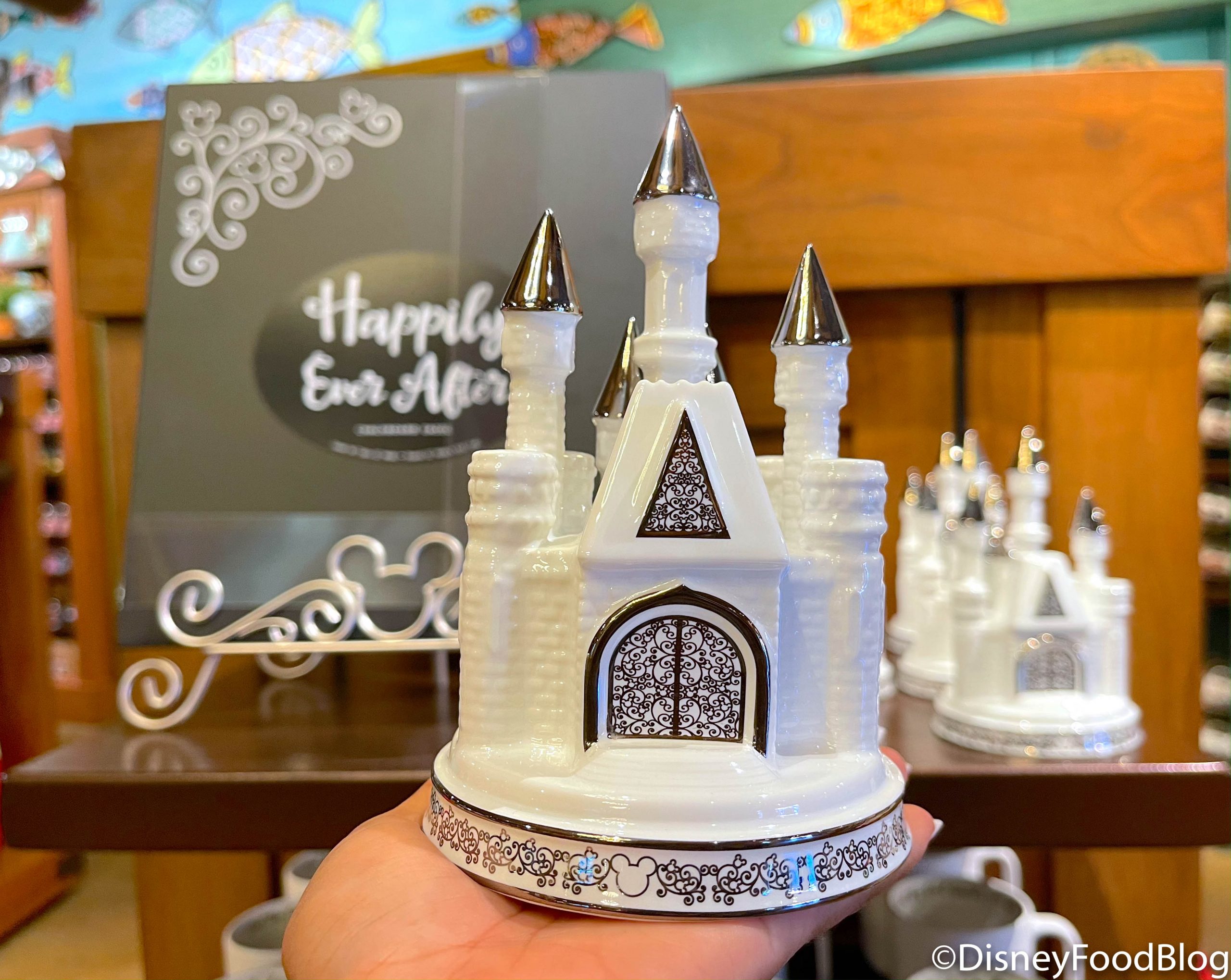 Mini World  Mini, Disney wedding cake, Topper