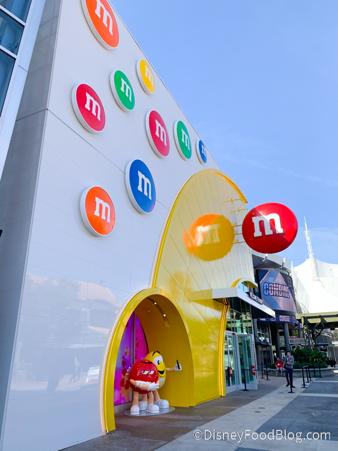 PHOTOS & VIDEOS! First Look Inside The NEW M&M's Store at Disney