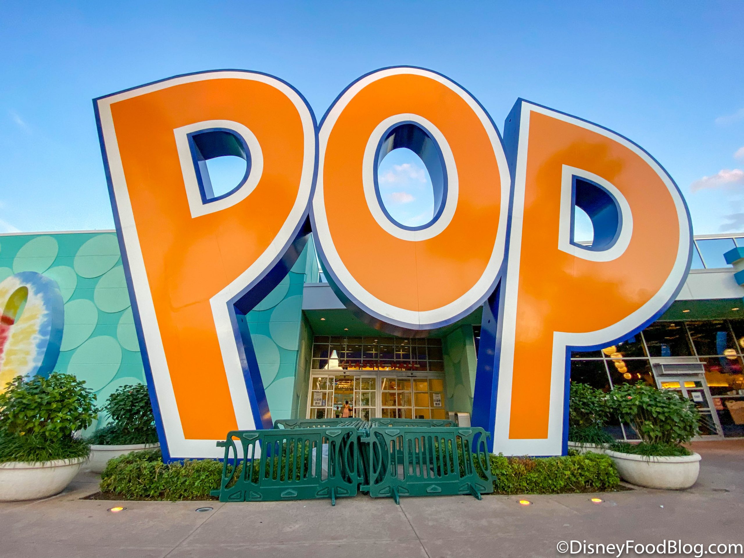 Mand biograf junk Walt Disney World's Pop Century Resort | the disney food blog