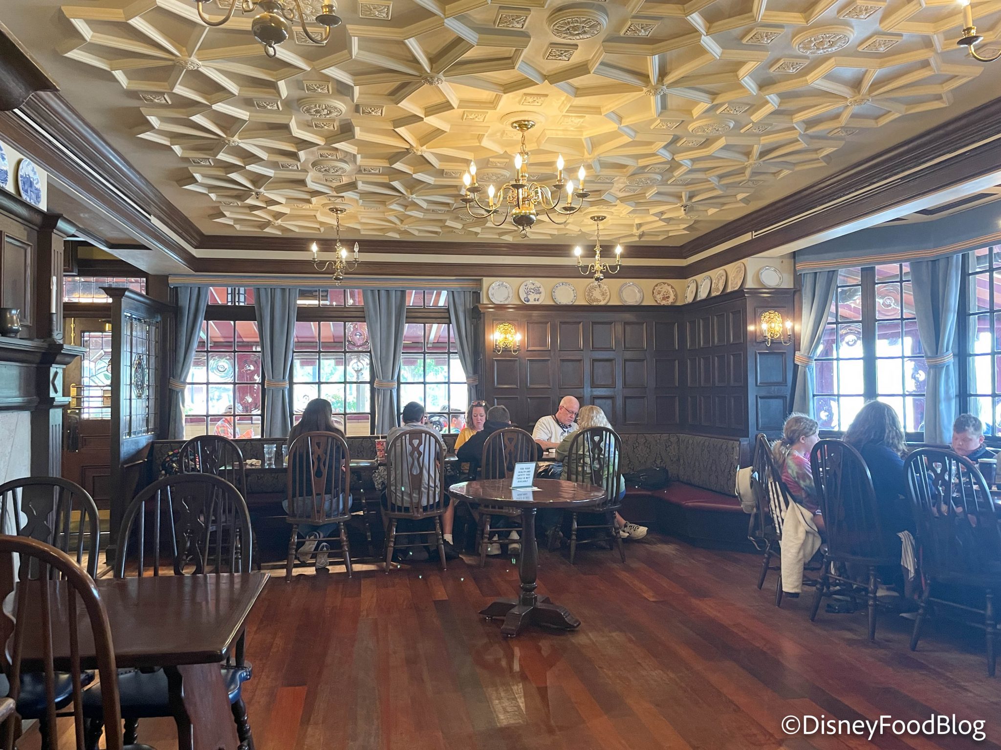 Rose And Crown Dining Room Tea Experience