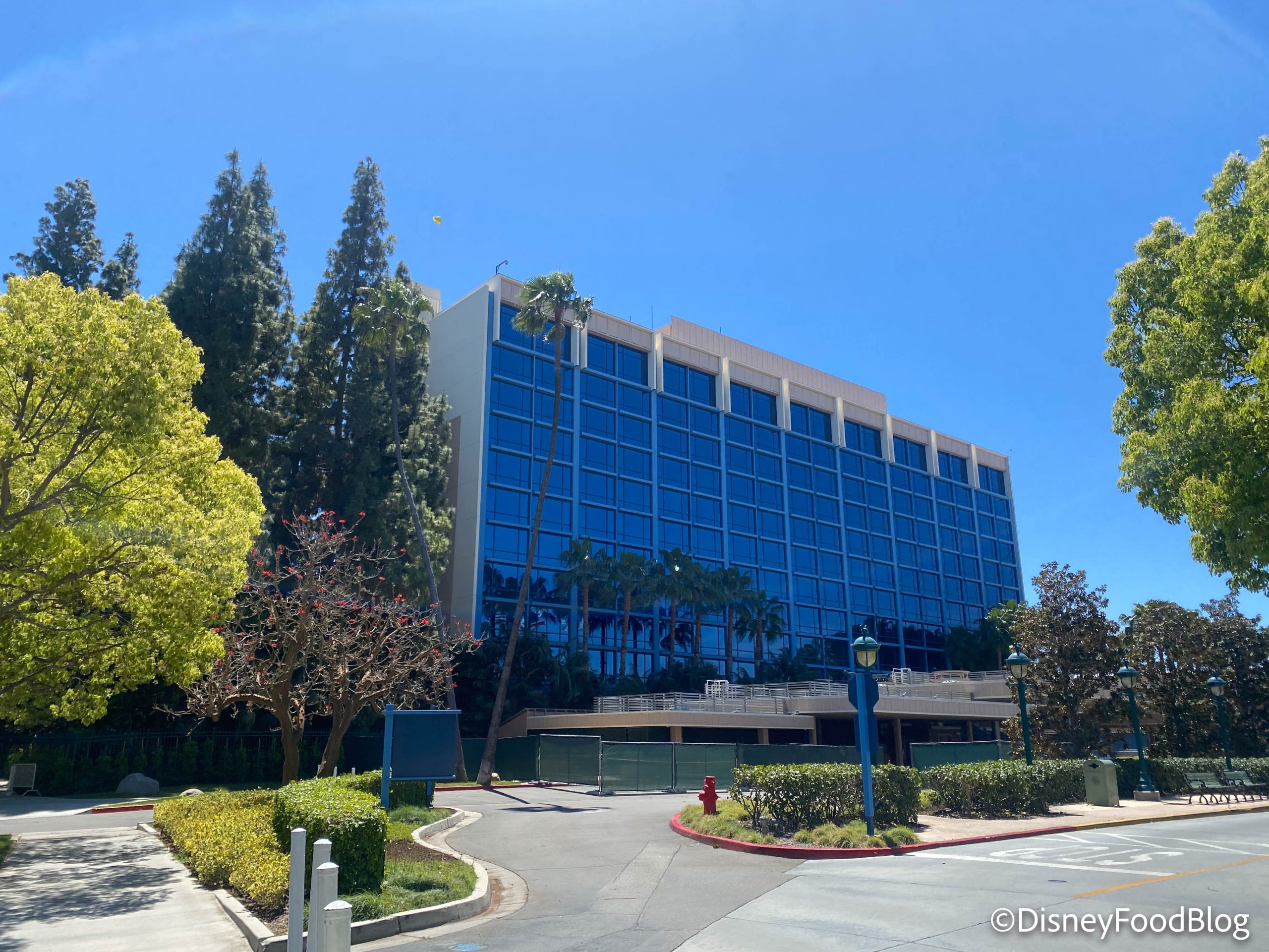 Reminder You Can Get Downtown Disney Food Delivered To Disneyland Hotels The Disney Food Blog