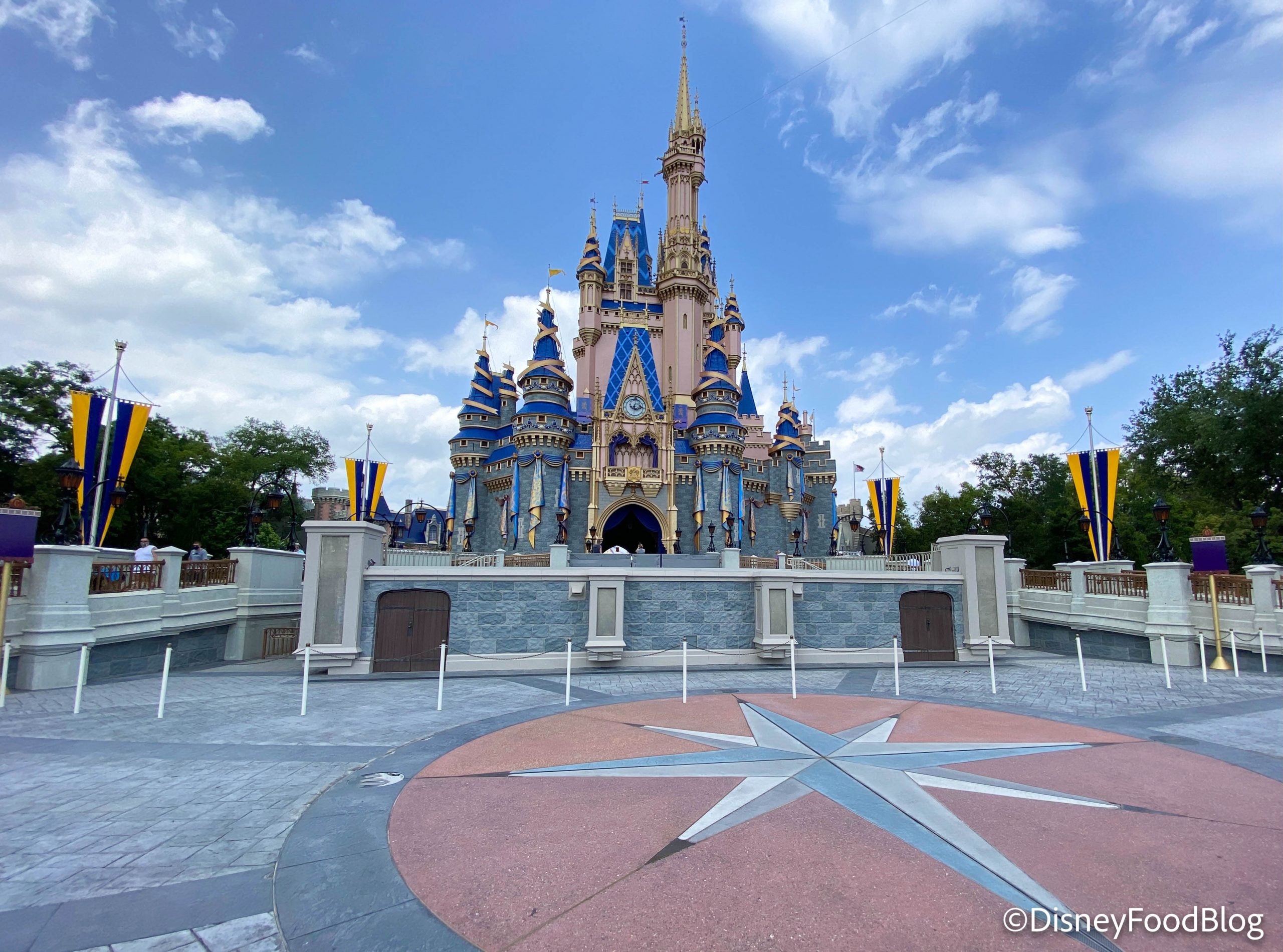 The Eyesore In Front Of Cinderella Castle Is Gone In Disney World The Disney Food Blog