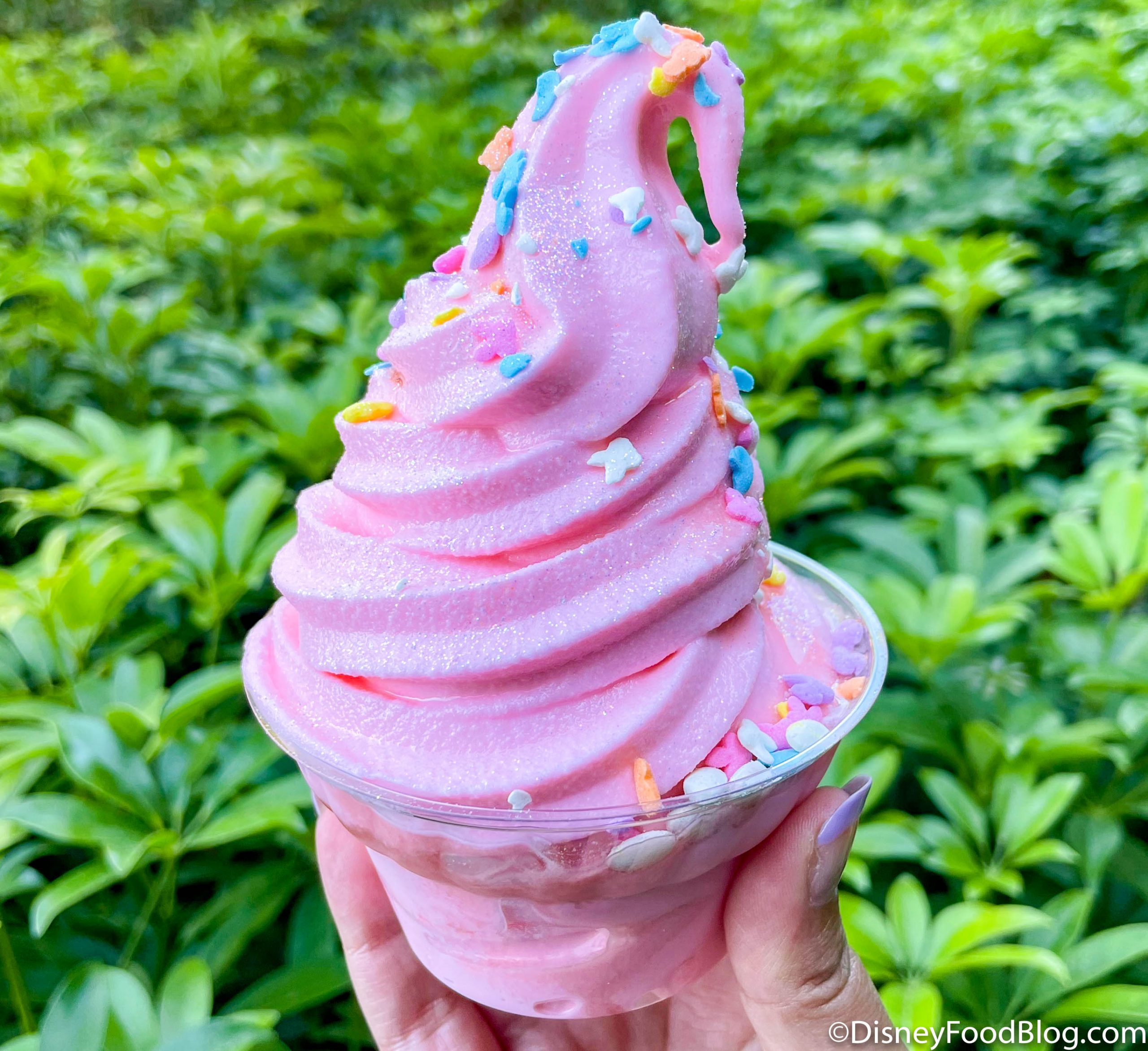 Is Disney World's Limited-Time Marshmallow Ice Cream as Good as We ...