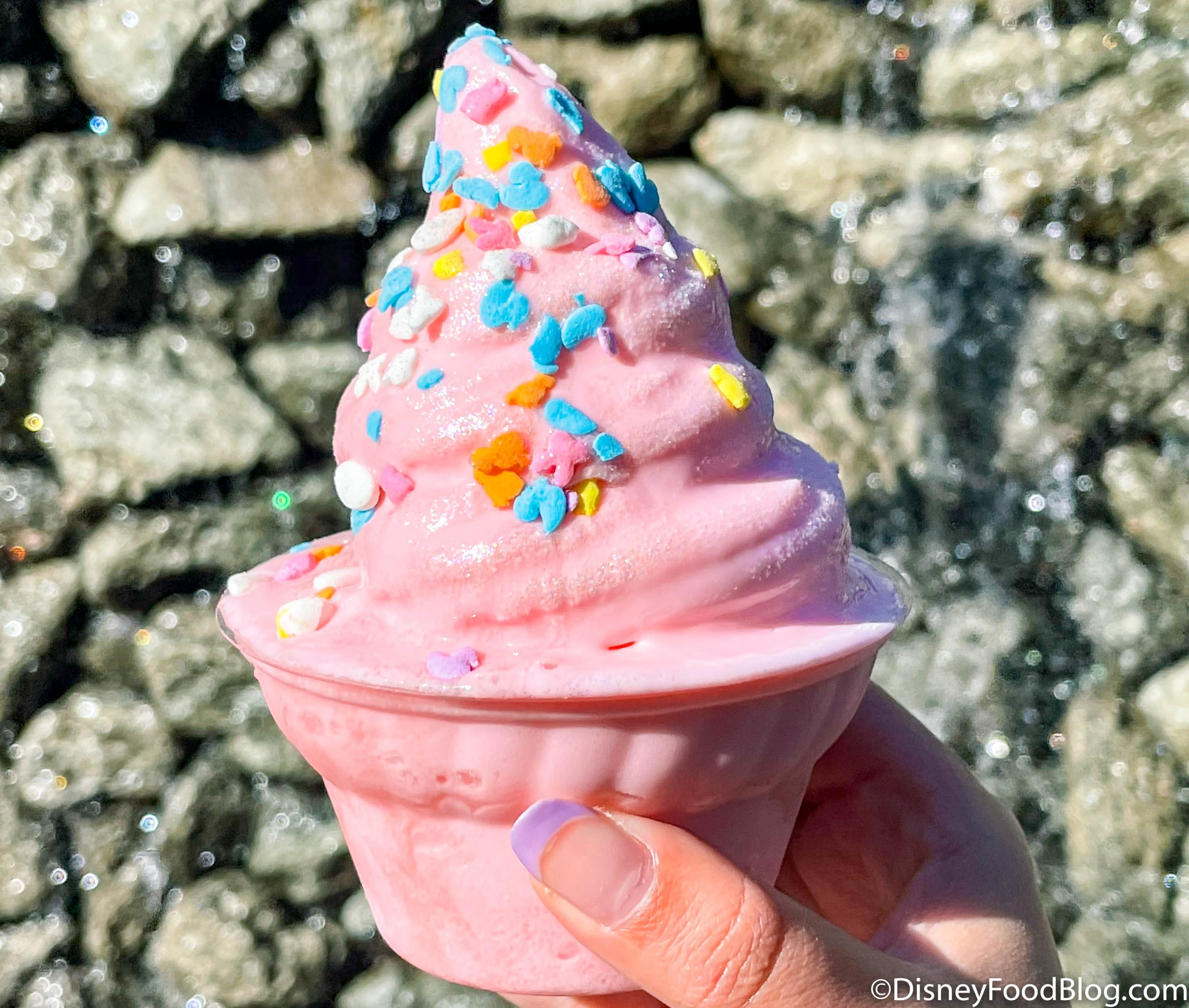 REVIEW: Run, Don't Walk to Disney World for Marshmallow Soft Serve! 🚨 ...