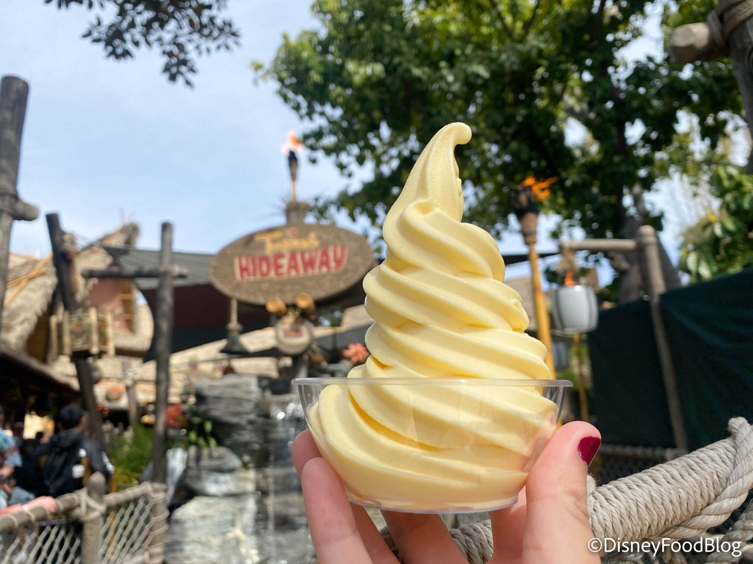 Disney Announces Its First Ever DOLE WHIP DAY! | the disney food blog