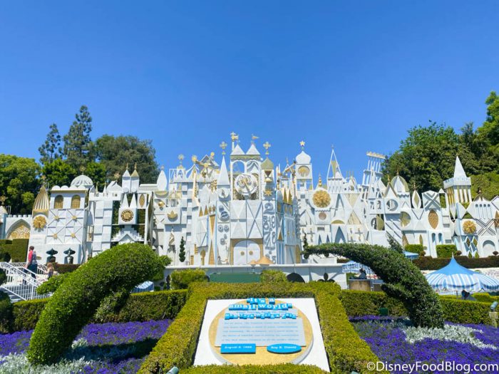 2021-disneyland-fantasyland-its-a-small-