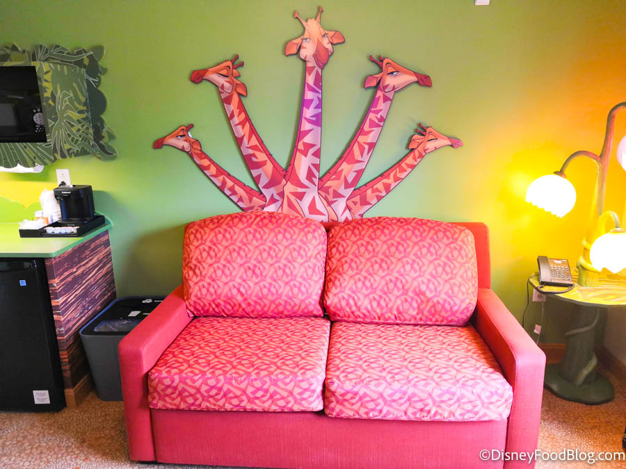 PHOTOS! Tour a Lion King FAMILY SUITE at Disney's Art of Animation ...