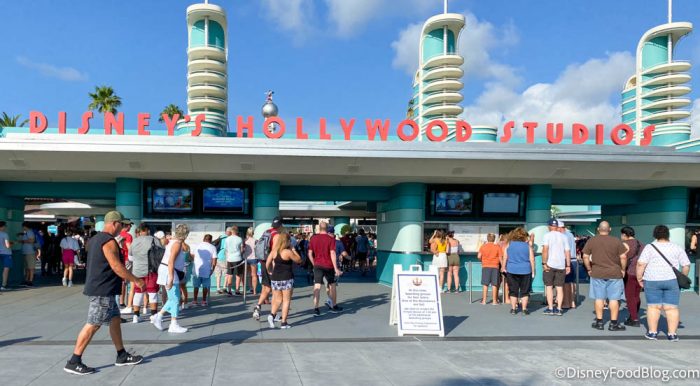 10,000 Fans Rank Every Quick Service Restaurant in Hollywood Studios