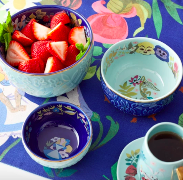 https://www.disneyfoodblog.com/wp-content/uploads/2021/07/Alice-in-Wonderland-bowls-mary-blair-collection-coming-soon-to-shopDisney-2.png
