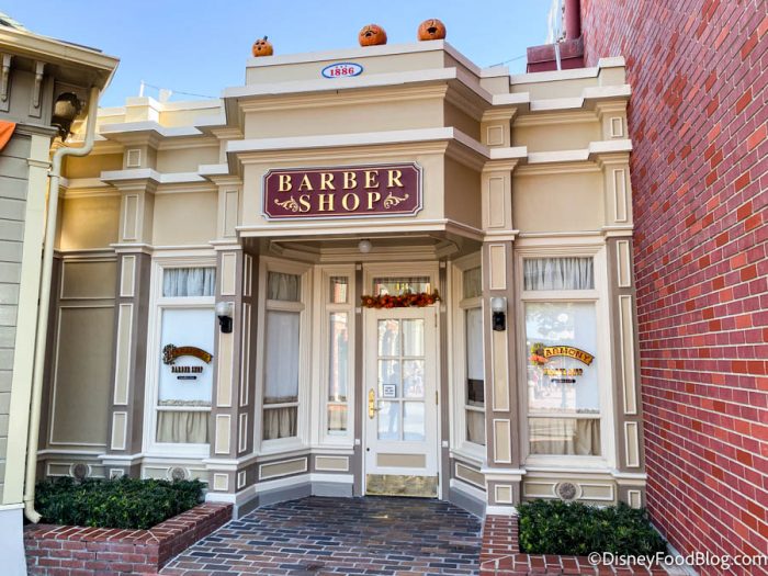 Magic-Kingdom-harmony-barber-shop-Fall-D