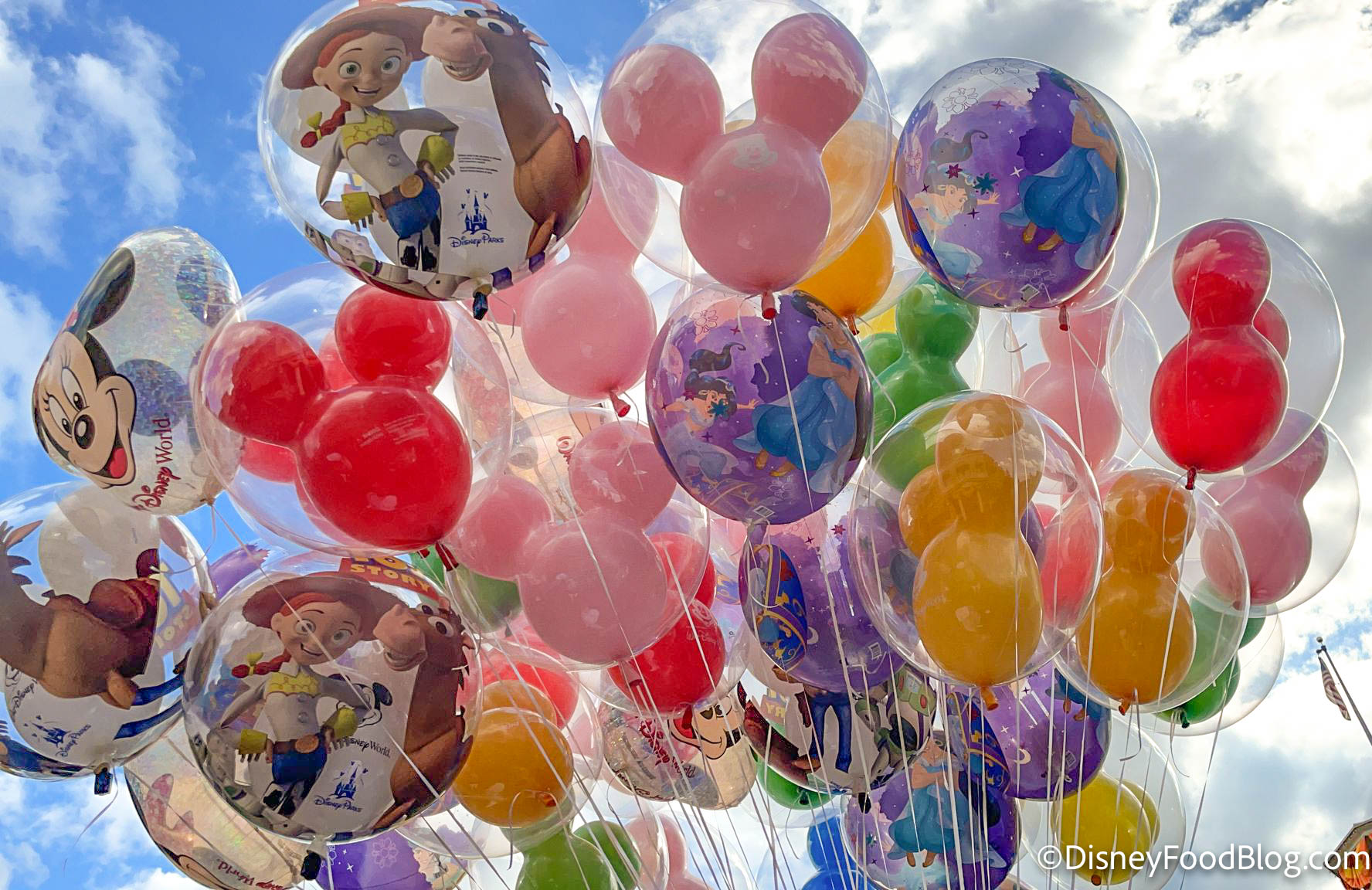 PHOTOS: Disney World’s Latest Balloons Prove Pumpkin Castle > Real ...