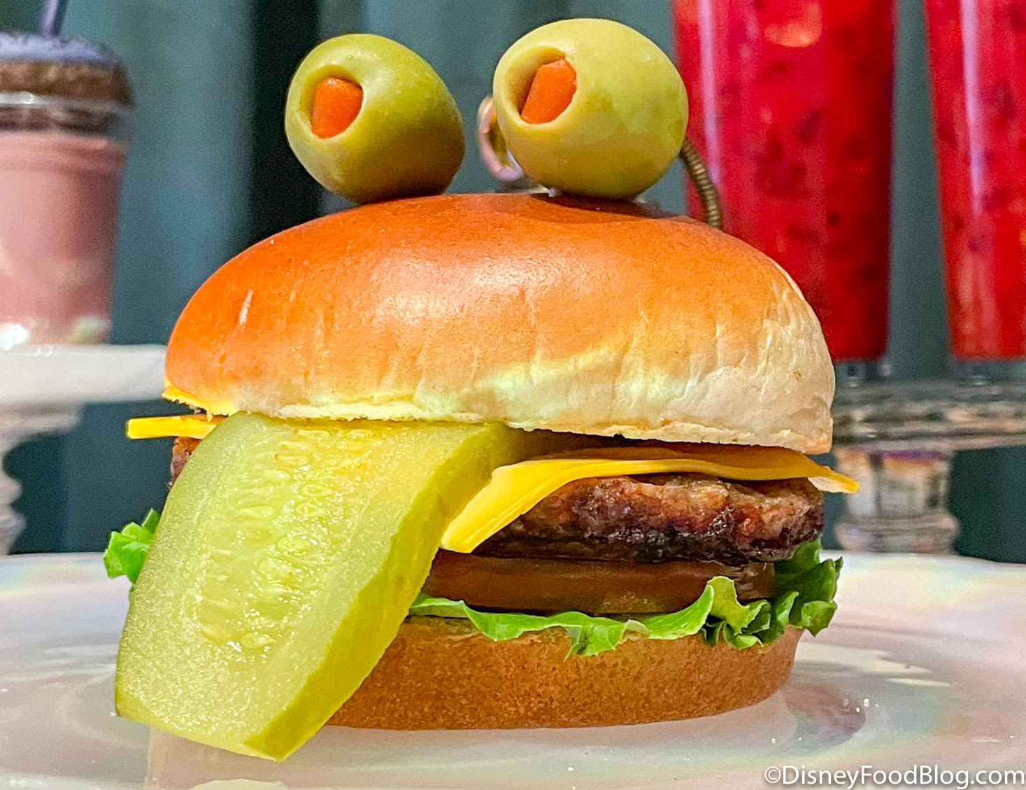 2021 wdw walt disney world 50th anniversary magic kingdom snacks food the friars nook toad burger 8