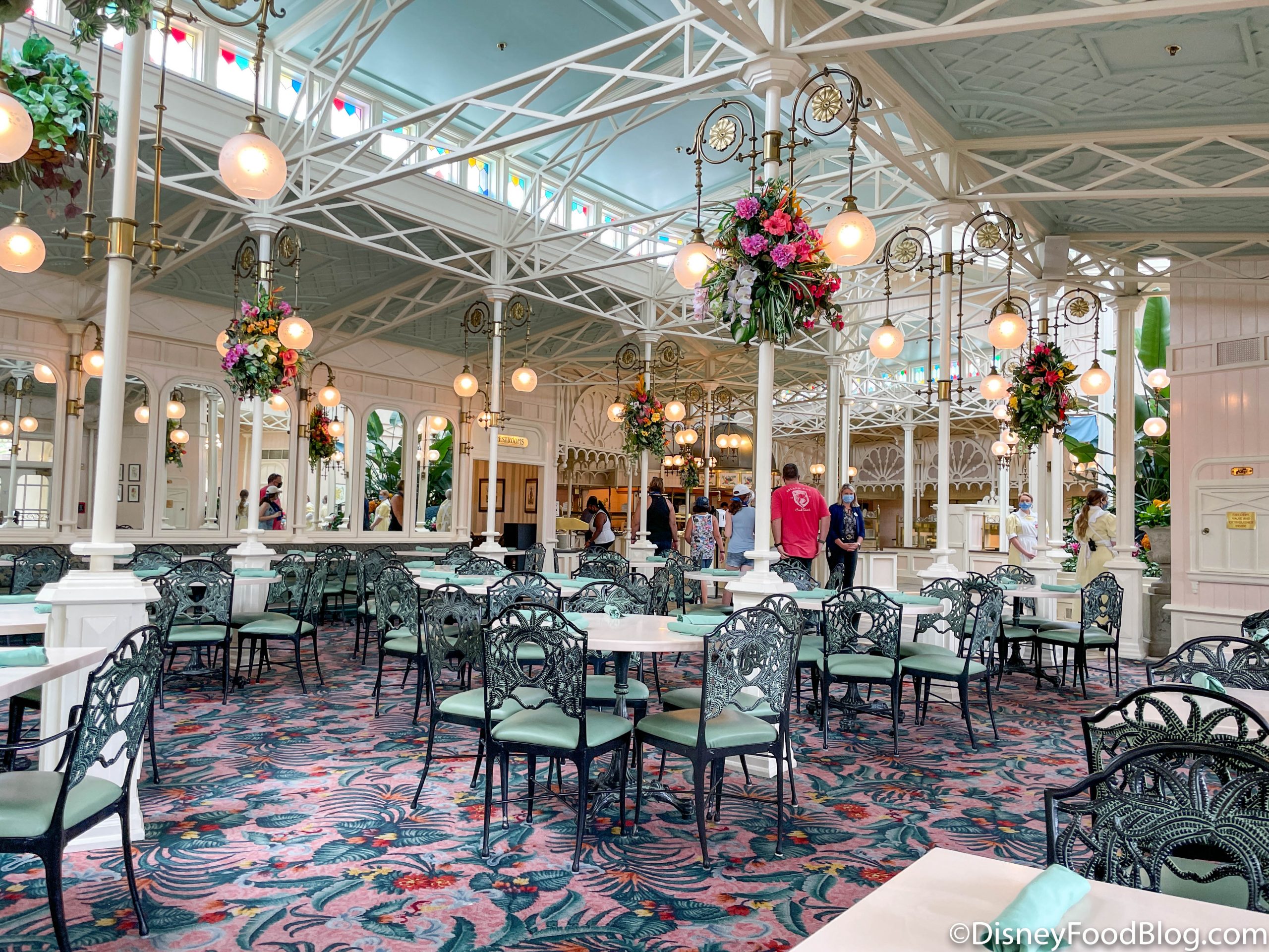 Crystal Palace Character Dining Return DATE Announced for Disney World